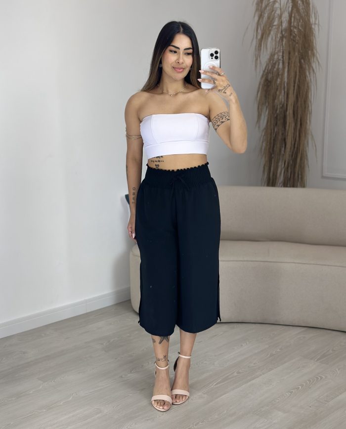 calca pantacourt preta lisa 057