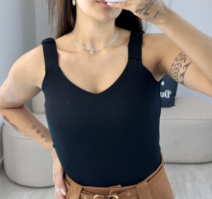 blusa canelada regata preta 574