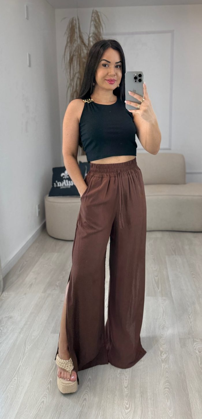 calça pantalona com fenda marrom 664