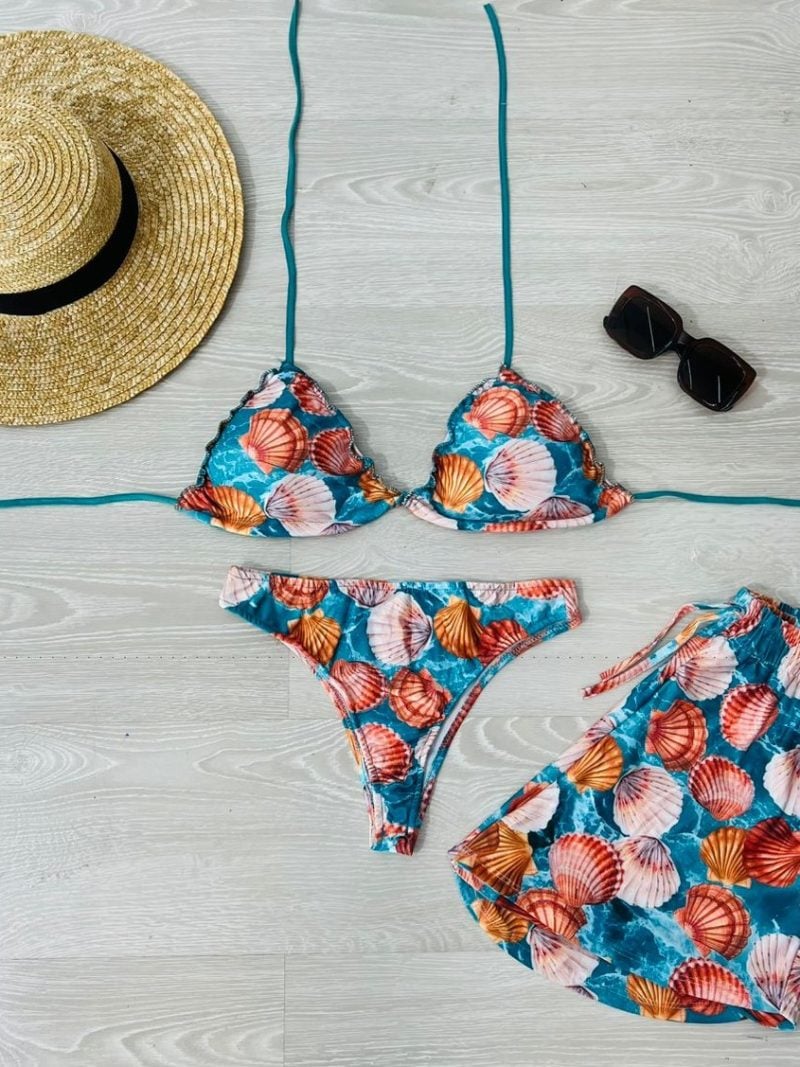 conjunto biquini com shorts verde com conchas 1339