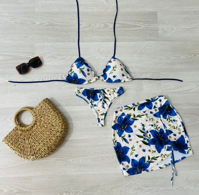 conjunto biquini com saia off com floral azul 1331 conjunto biquini com saia off com floral azul 1331