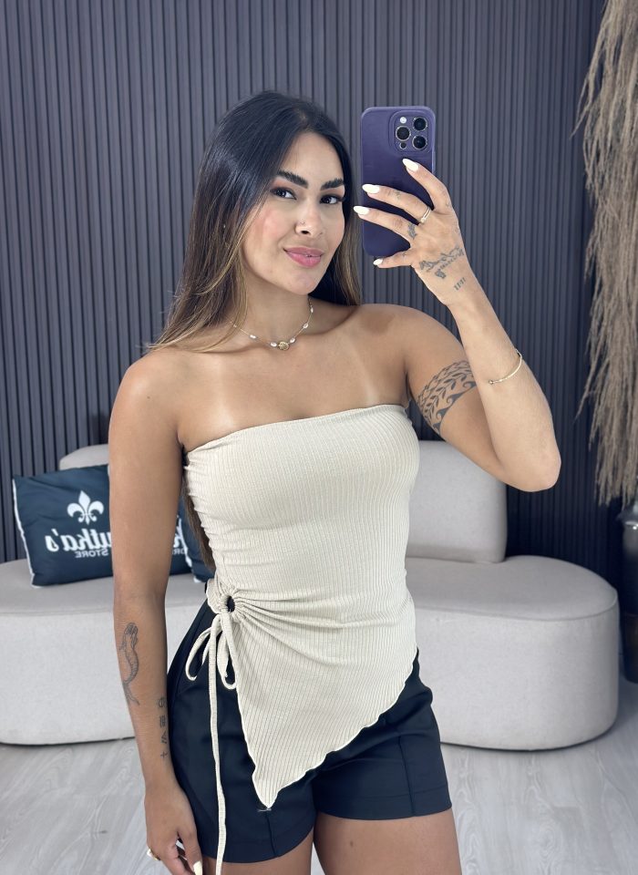 bata tomara que caia com barra assimétrica detalhe na lateral nude 4031 bata tomara que caia com barra assimétrica detalhe na lateral nude 4031