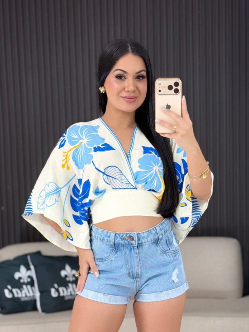 cropped transpassado decote em v off com amarelo e azul 1807