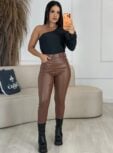calça resinada marrom 6924