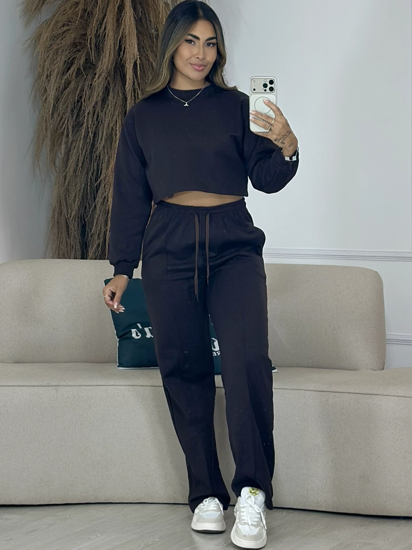 conjunto de saia e blusa de moletom preto 6903